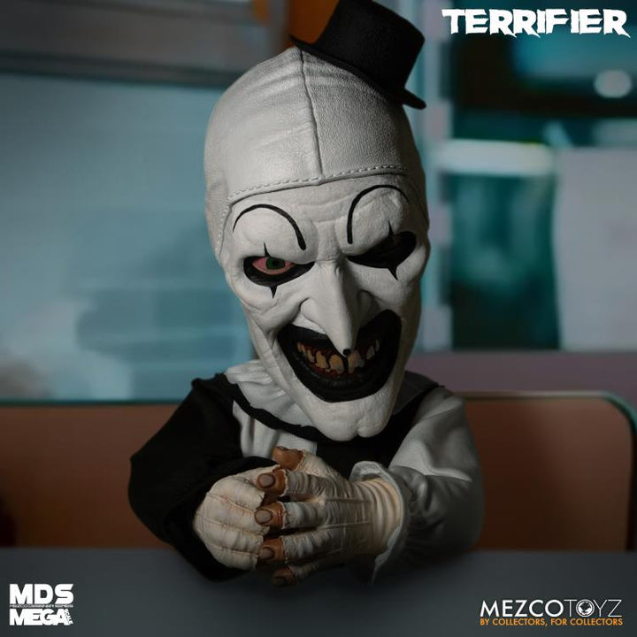 Terrifier Mezco Designer Series Mega Scale Art the Clown with Sound 15" Figure