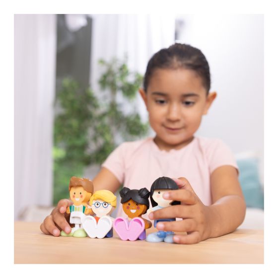 Melissa & Doug Cheery Lane Play Figure 4 Pack