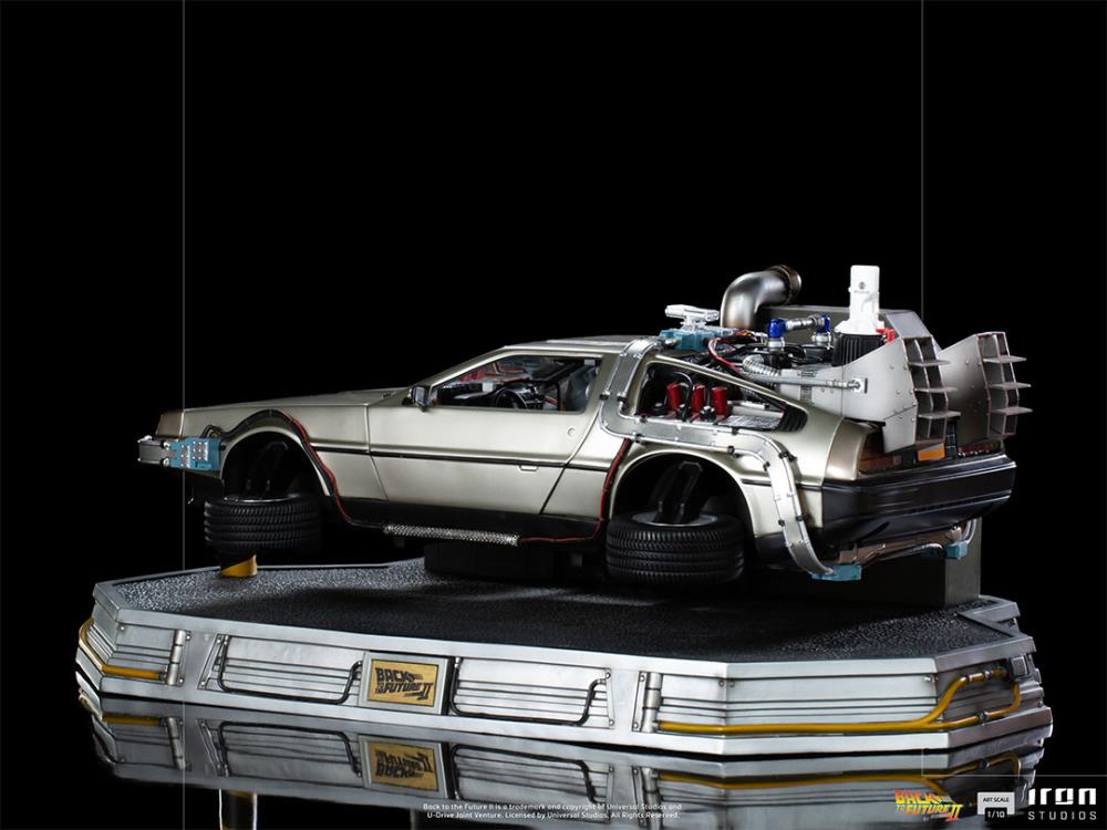 Iron Studios Back to the Future Part II DeLorean 1/10 Scale Deluxe Art Scale Limited Edition Statue