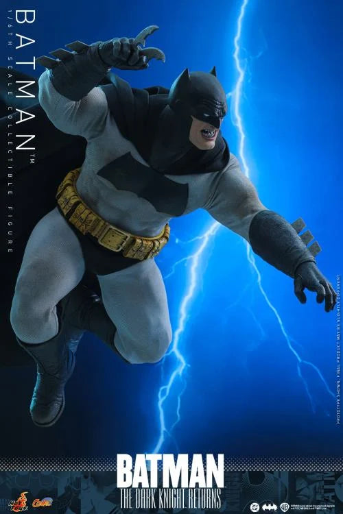 Hot Toys Batman The Dark Knight Returns Batman 1/6th Scale Figure