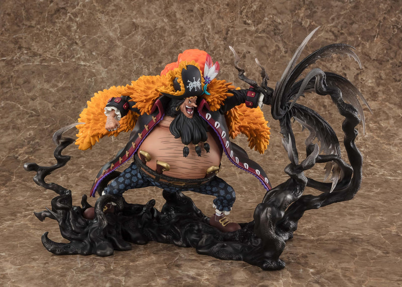 One Piece FiguartsZERO Extra Battle Marshall D. Teach Kurouz, rear view