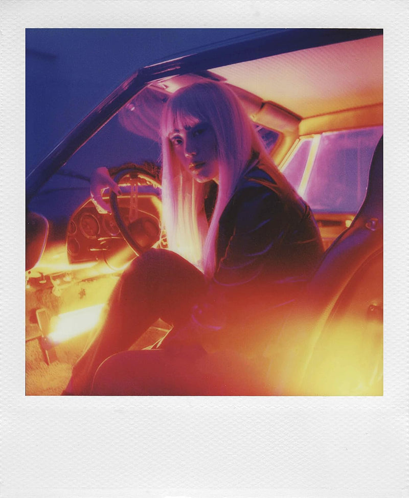 Polaroid Now+ Instant Camera i-Type - Calm Blue, close-up detail
