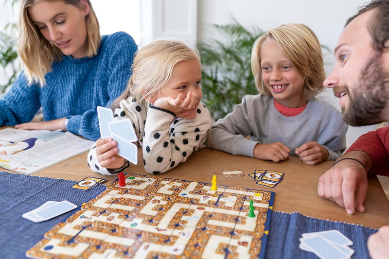 Ravensburger Labyrinth, close-up detail