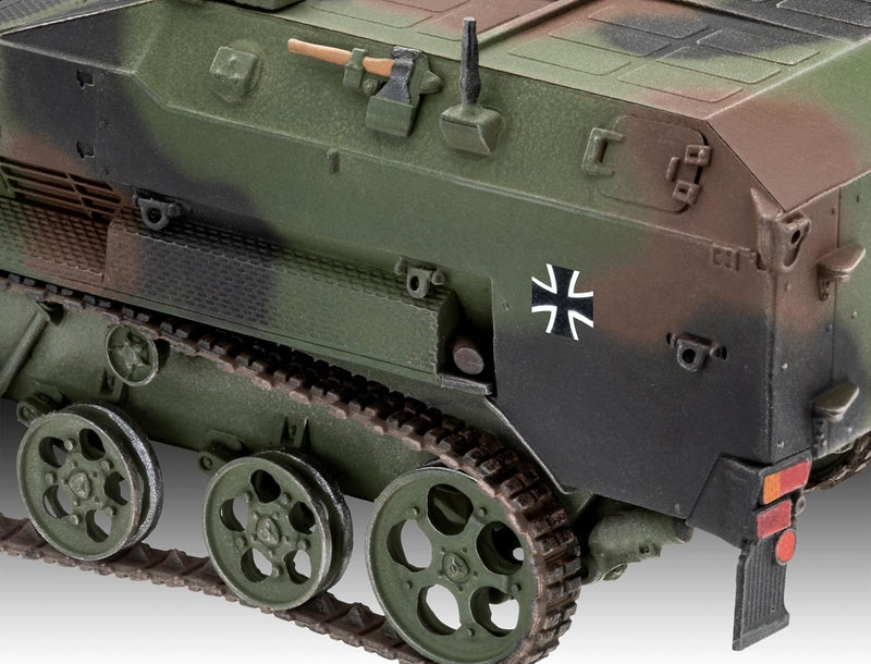 REVELL 63336 Wiesel 2 LeFlaSys BF/UF 1:35 Scale Model Set - Image 5