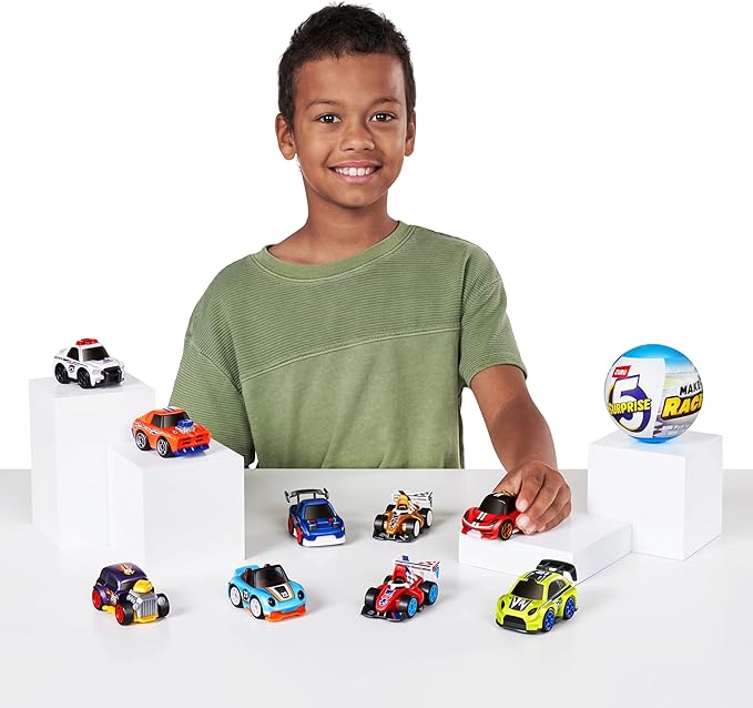 5 Surprise Make-A-Racer Capsule, in display