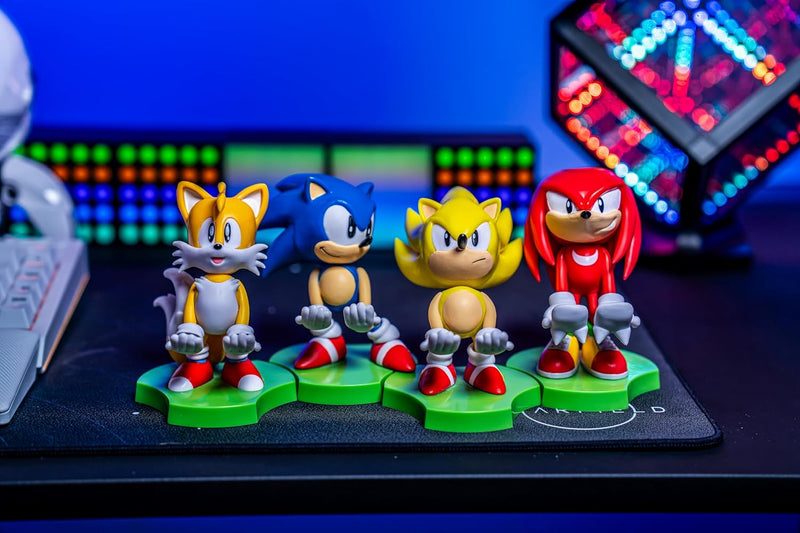 Super Sonic Sonic the Hedgehog Cable Guys Mini Phone & Earbud Holder alternate view 4