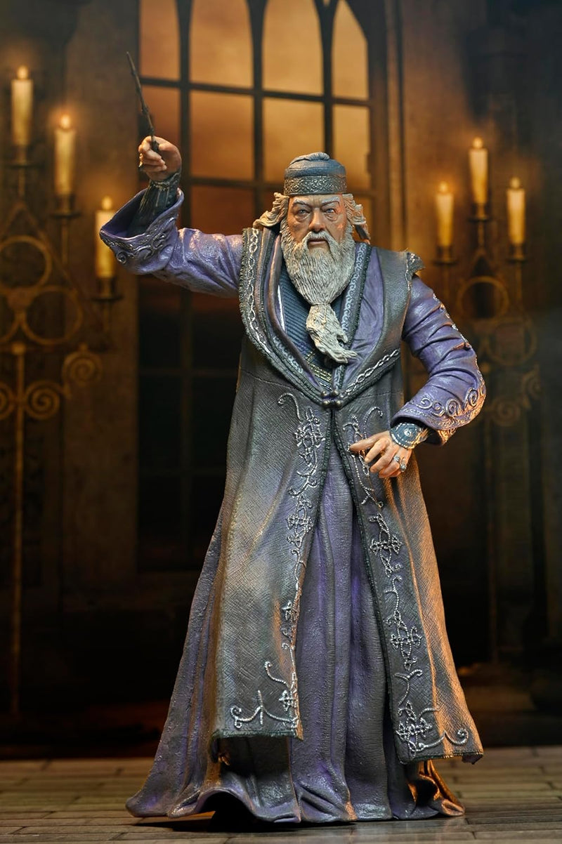 Albus Dumbledore Harry Potter Legacy Collection 7" Scale Action Figure (view 4)