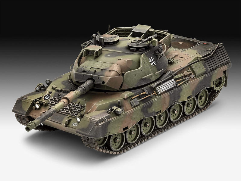 REVELL 63320 Leopard 1A5 1:35 Scale Model Set - Image 3