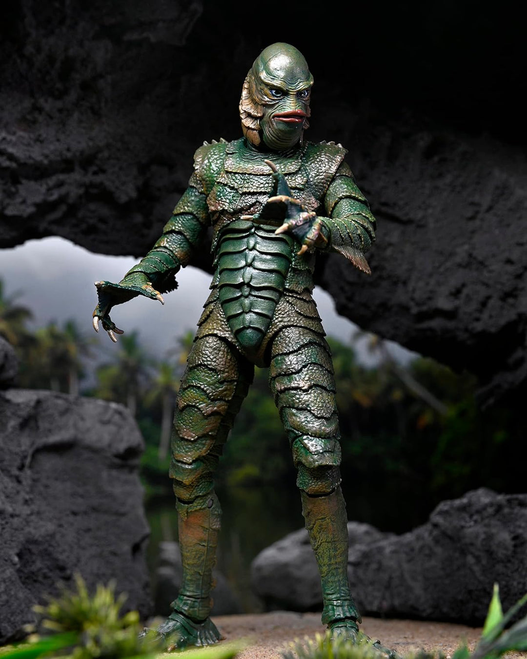 NECA Universal Monsters Ultimate Creature from the Black Lagoon (Colour Version) 7" Action Figure
