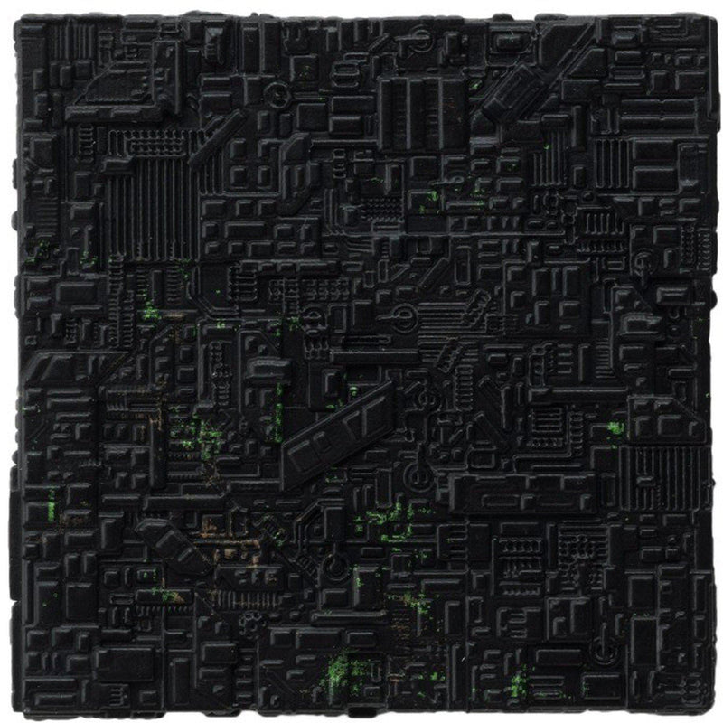 Borg Cube (First Contact) Model Die Cast Ship (Eaglemoss / Star Trek), size reference