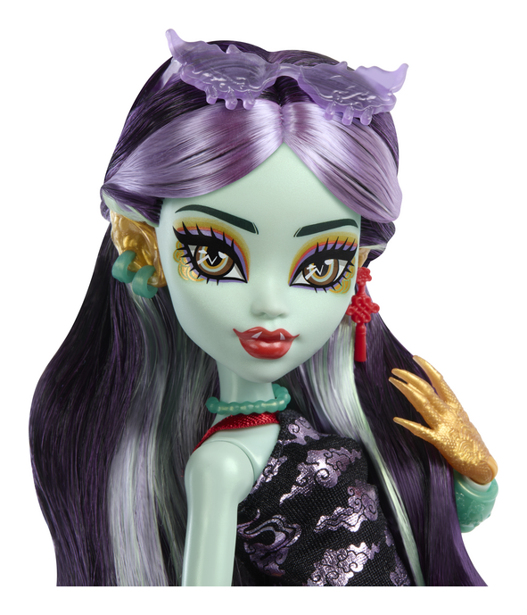 Monster High Jinafire Long Doll, in display