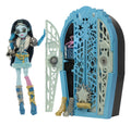 Monster High Skulltimate Secrets Frankie, size reference