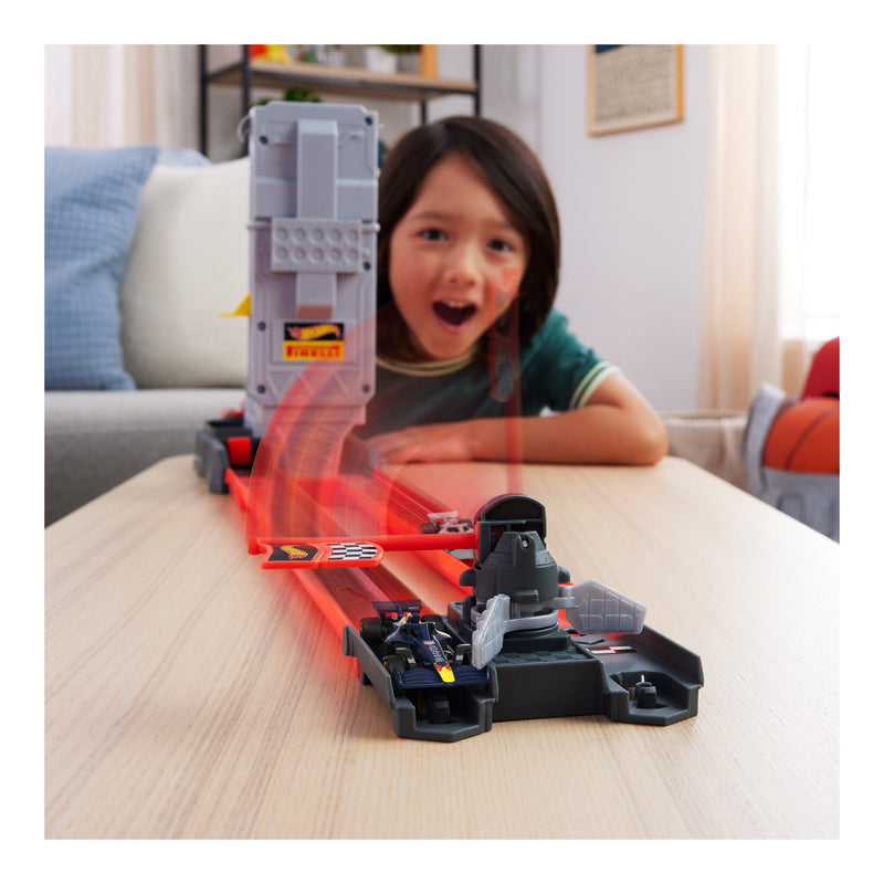 Hot Wheels Racing Formula 1 Grid Start Track Set with 2 die-cast F1 cars close up detail