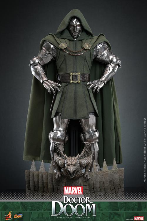 Hot Toys Marvel Comics Doctor Doom 1/6 Scale Figure