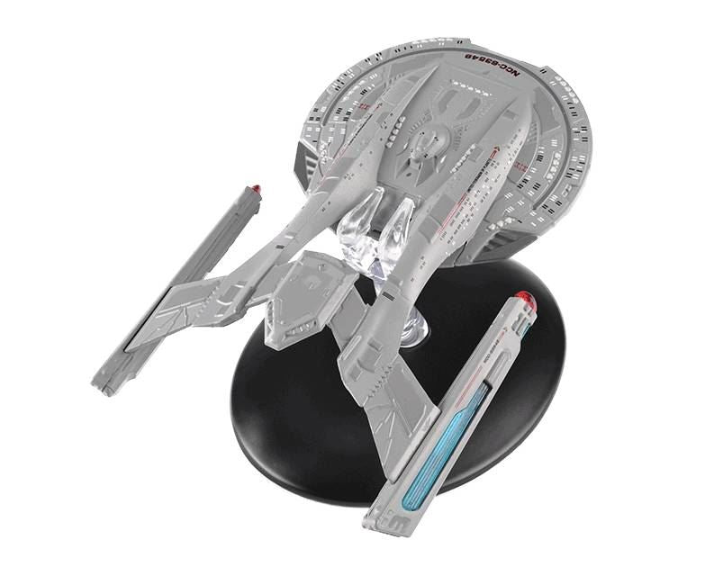 U.S.S. Thunderchild NCC-63549 (Akira class) Model Diecast Ship (Eaglemoss / Star Trek), in display