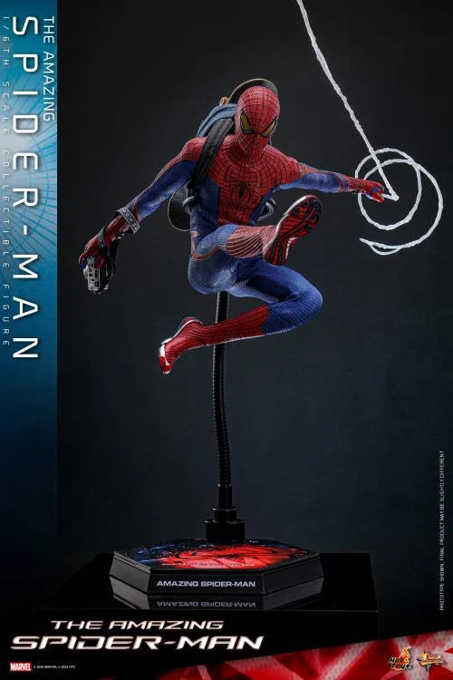 Hot Toys The Amazing Spider-Man Spider-Man Deluxe 1/6th Scale Figure