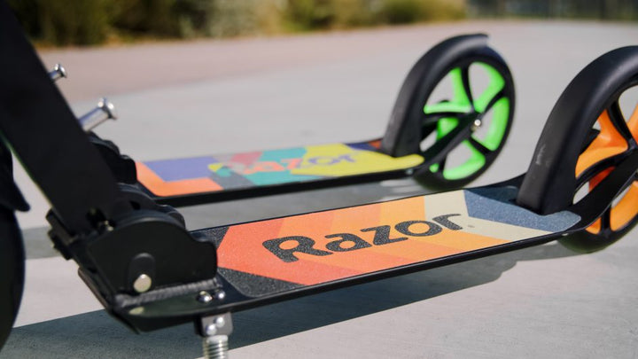 Razor A5 Lux Lighted Green