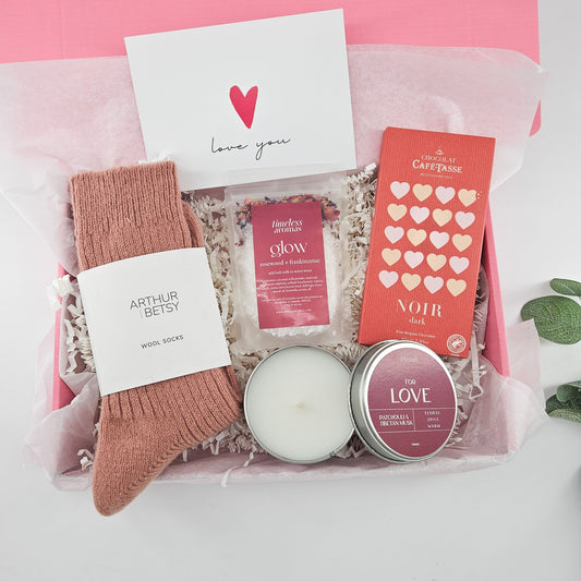 A LITTLE LOVE | LUXURY PAMPER GIFT SET collectible from MySelfLoveBox