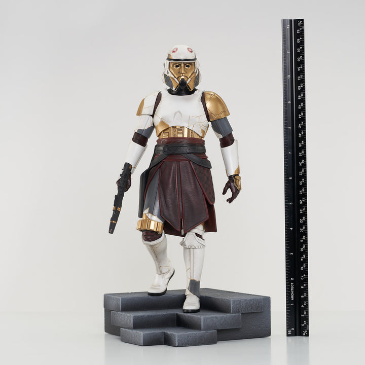 Star Wars Ahsoka Premier Collection Captain Enoch 1/7 Scale Limited Edition Statue
