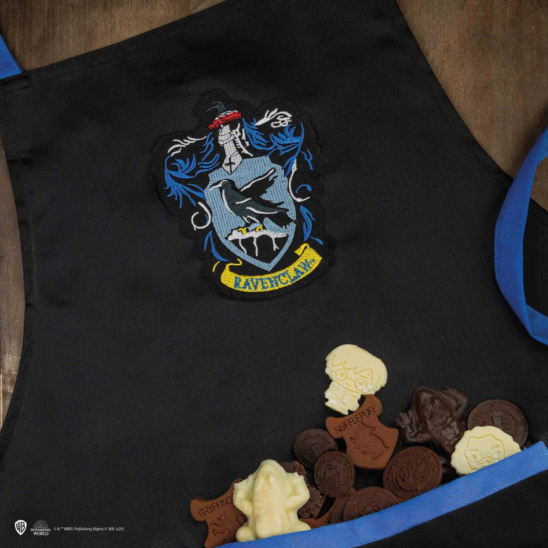 Harry Potter Ravenclaw Apron, close-up detail