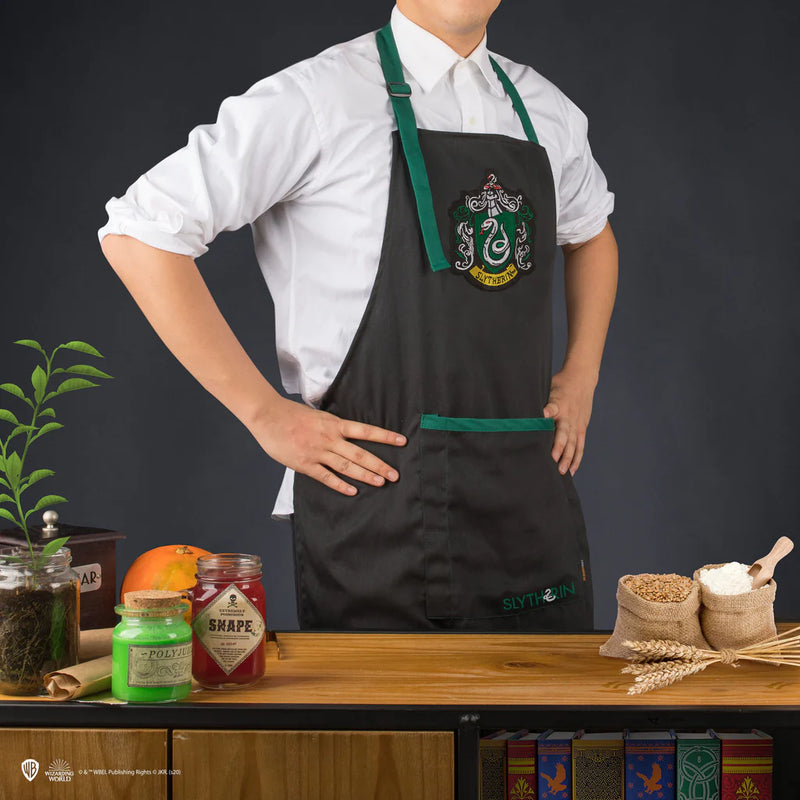 Harry Potter Slytherin Apron, alternate view