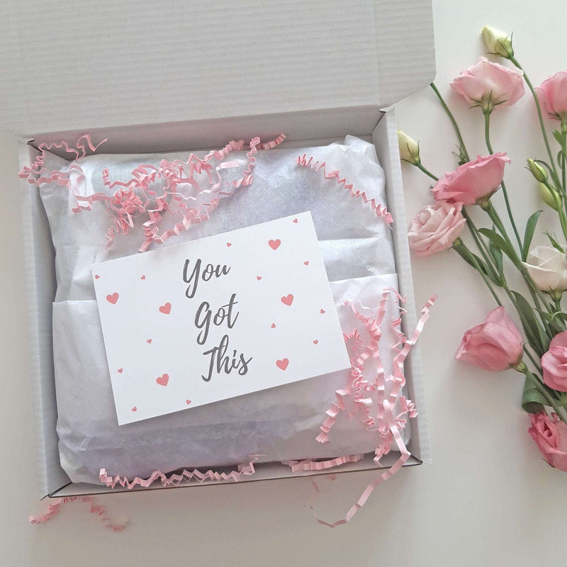 A PINK & COSY CHRISTMAS | FESTIVE PAMPER GIFT BOX, size reference