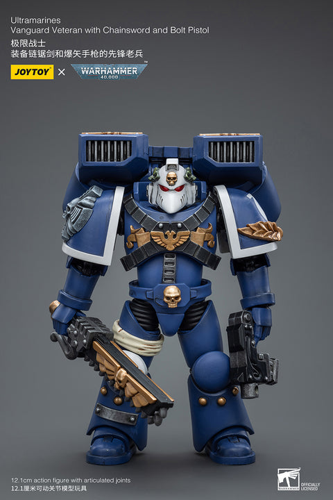 Warhammer 40K 1/18 Scale Ultramarines Vanguard Veteran with Chainsword and Bolt Pistol