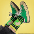 Beetlejuice Socks 3-Pack, side angle