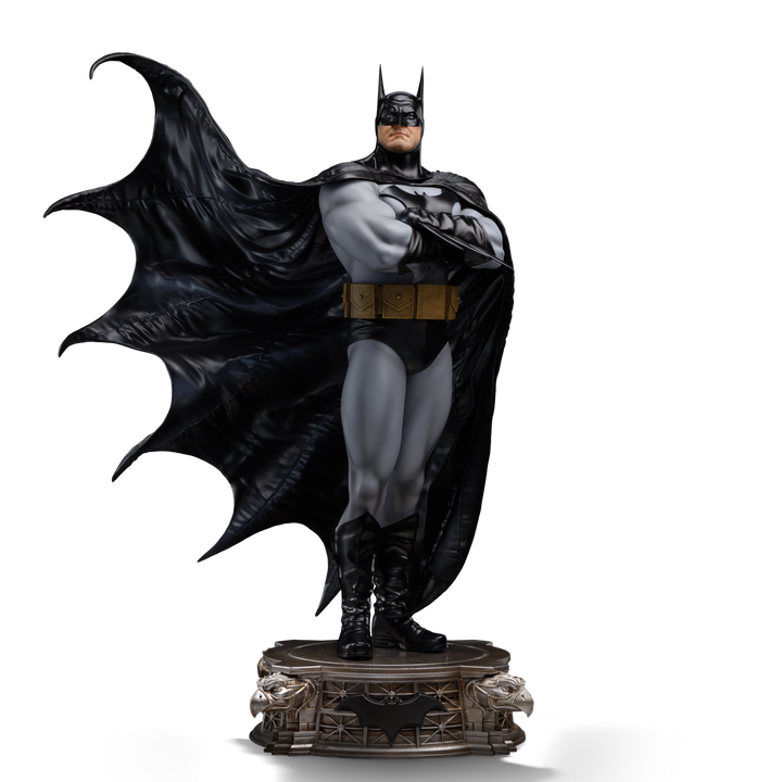 Iron Studios DC Comics Legacy Replica Batman DC Trinity 1/4 Scale Limited Edition Statue