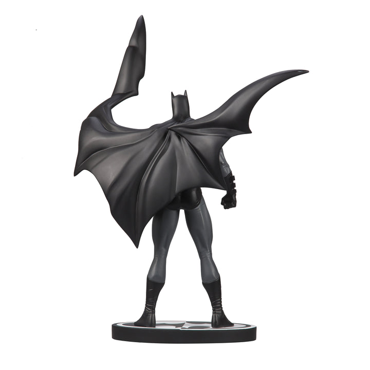 DC Designer Series Batman Black & White By Jorge Jimenez 1/10 Scale Limited Edition Statue