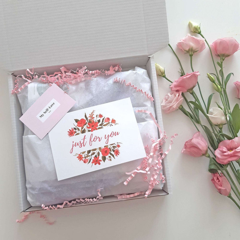 BRIDESMAID PROPOSAL BOX, packaging shot