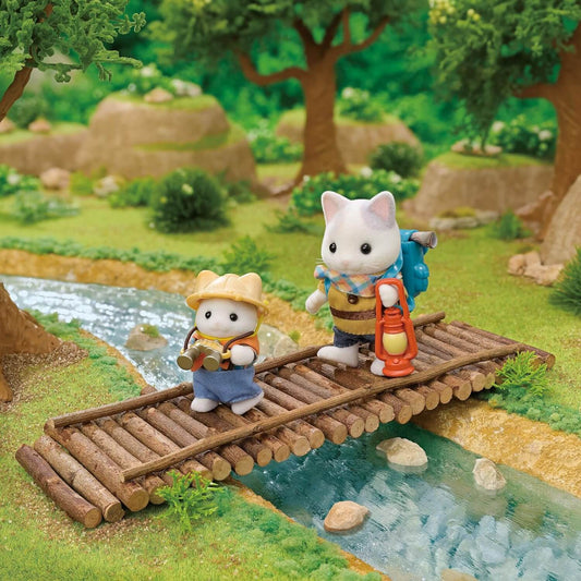 Sylvanian Families Exciting Exploration Set Latte Cat Siblings Ages 3+, alternate view