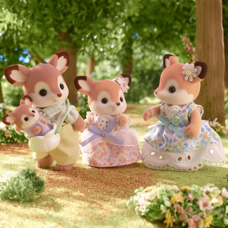 Sylvanian Families Deer Family Toy Playset for Ages 3 and Up, alternate view