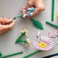 Lego Botanicals 10347 Petite Sunny Bouquet Buildable Gift for Ages 9+, rear view