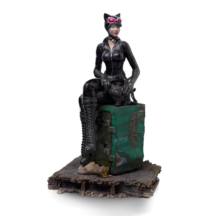 Iron Studios Gotham City Sirens Catwoman 1/10 Art Scale Limited Edition Statue