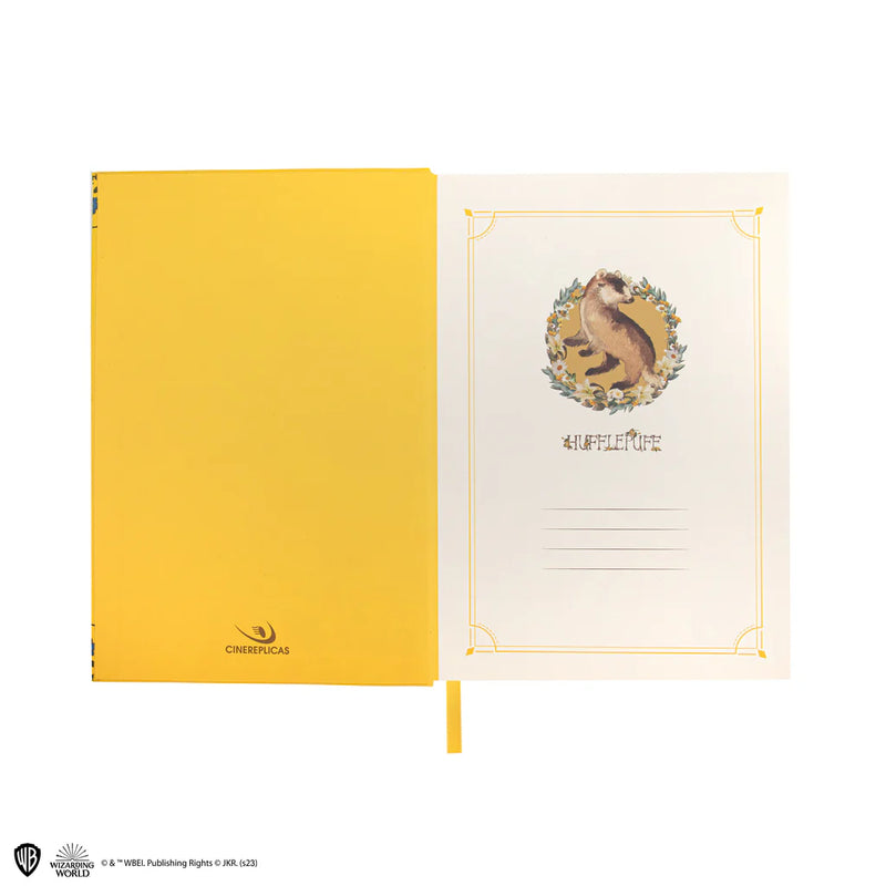 Hufflepuff Magical World Deluxe Notebook Set, close-up detail