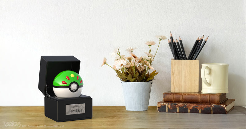 Pokémon: Electronic Die-Cast Friend Poke Ball Replica