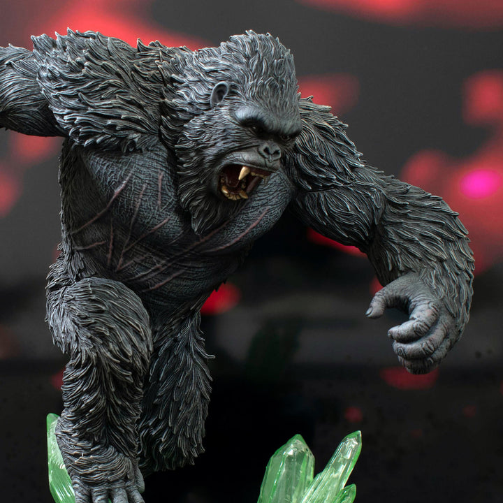 Godzilla x Kong The New Empire Gallery Kong Figure Diorama