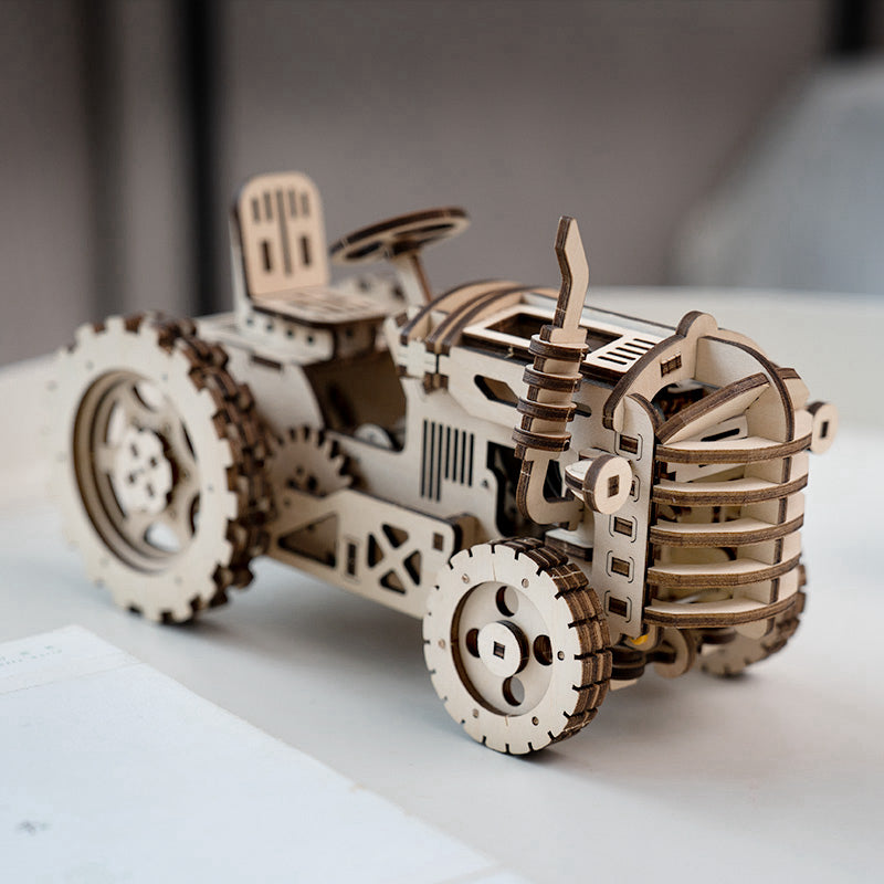 Tractor 3D Wooden Puzzle, size reference