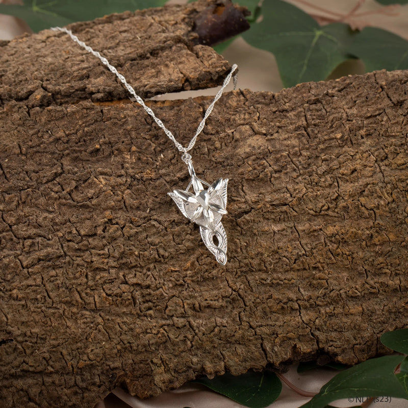 Lord of the Rings Arwen Evenstar Necklace, alternate view