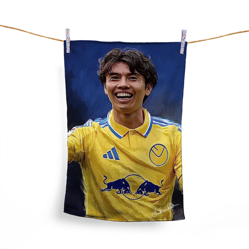 Lee Buccilli - Tanaka- Microfibre Tea Towel collectible from https://britishmade.gifts/
