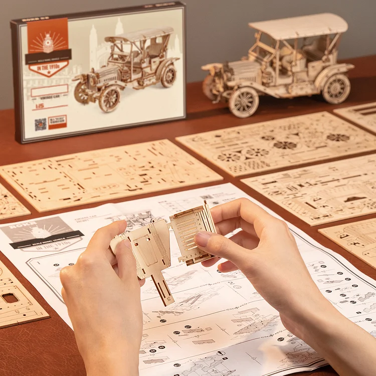 Vintage Car, packaging shot