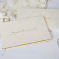 HELLO BABY GENDER NEUTRAL GIFT SET, close-up detail