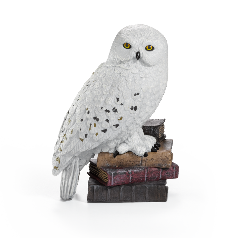 Magical Creatures #1 – Hedwig - Noble Collection, side angle