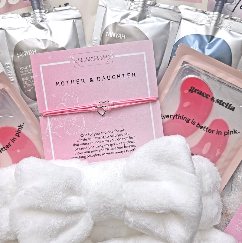 MUMMY AND ME SPA DAY | LUXURY PAMPER GIFT SETS, side angle