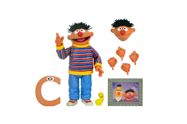 Sesame Street: Ernie Ultimate 7" Scale Action Figure