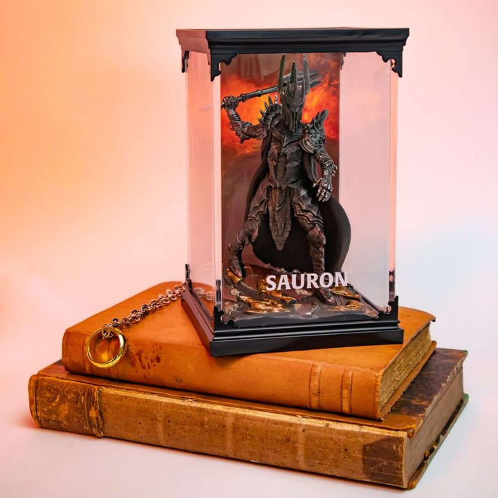 Noble Collection Sauron The Lord of the Rings Diorama Figure