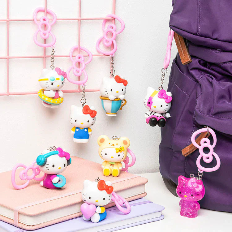 Hello Kitty Backpack Buddies, side angle