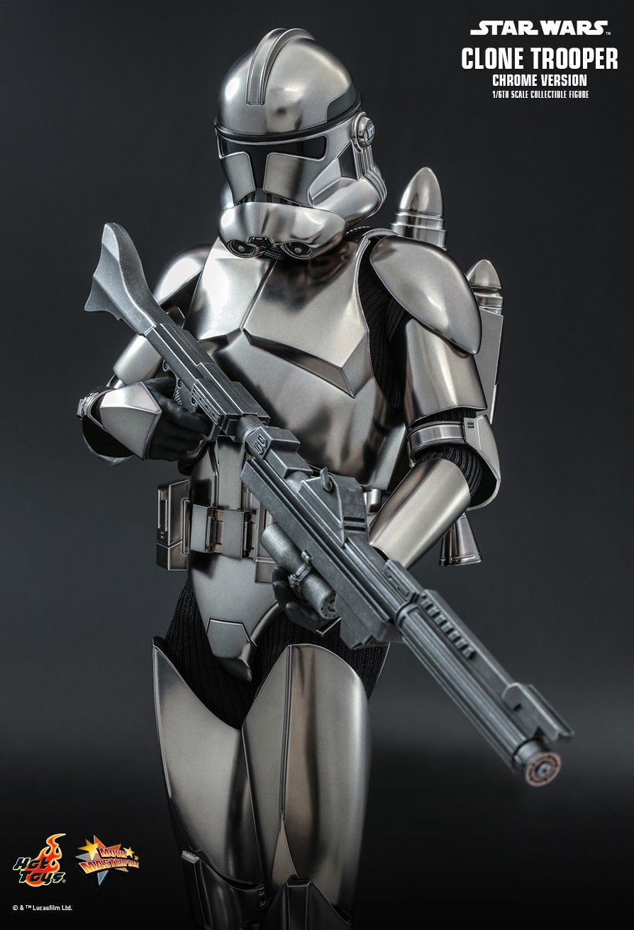 Hot Toys Star Wars Clone Trooper (Chrome Version) Exclusive 1/6 Scale Figure