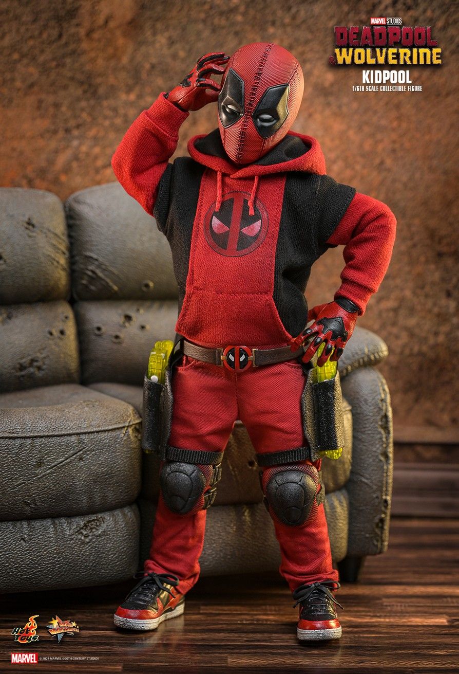 Hot Toys Deadpool & Wolverine Kidpool 1/6th Scale Figure